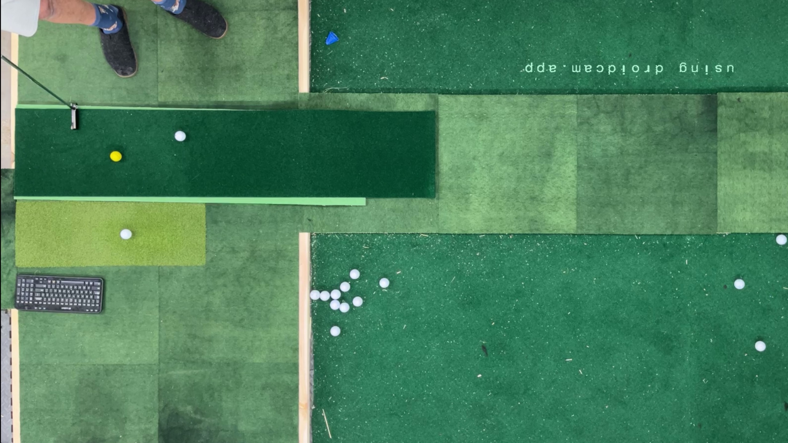 Bad example - multiple balls, too wide, cluttered